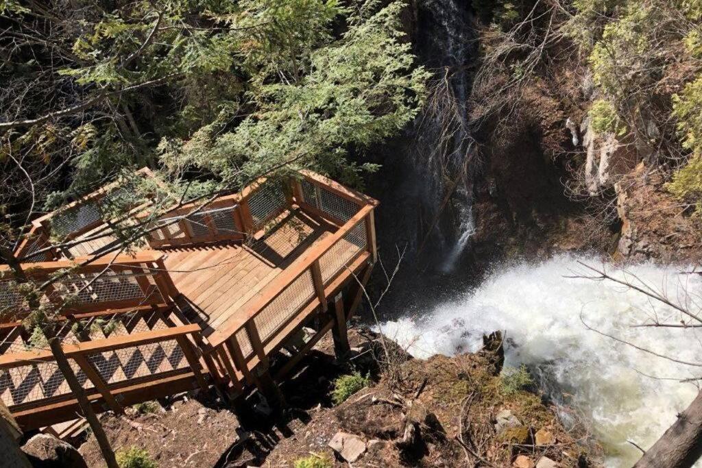 Willa L'Auberge Sainte-Anne - Ski, Spa Et Basilique Zewnętrze zdjęcie