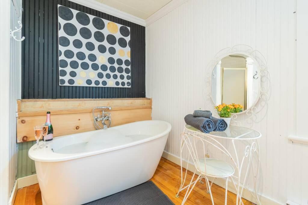 Willa L'Auberge Sainte-Anne - Ski, Spa Et Basilique Zewnętrze zdjęcie